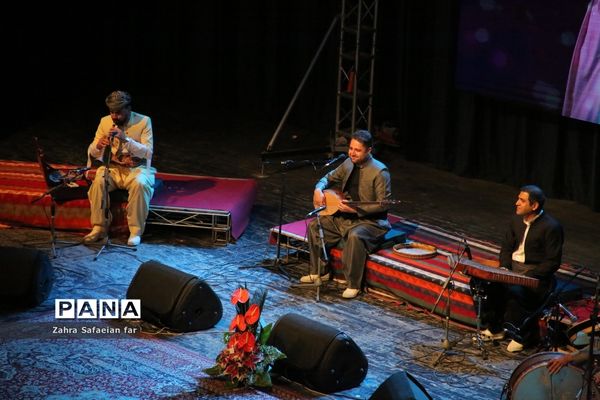 کنسرت موسیقی کردستانی در شیراز