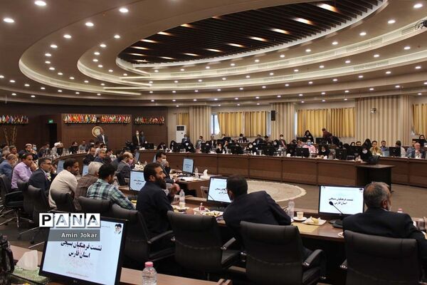 نشست مجمع فرهنگیان بسیجی استان فارس