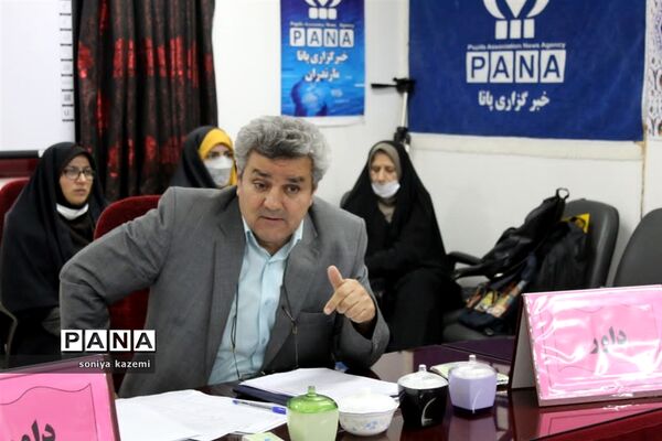 مرحله نیمه نهایی مناظره دختران در مازندران