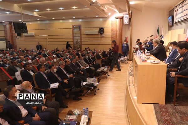 بازدید رئیس کل بانک مرکزی از صنعت استان آذربایجان آذربایجان شرقی