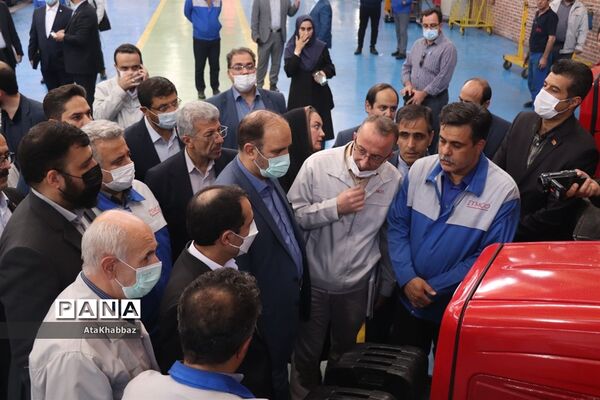 بازدید رئیس کل بانک مرکزی از صنعت استان آذربایجان آذربایجان شرقی