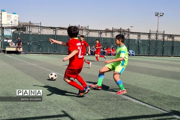 برگزاری مسابقات ۶ جانبه فوتبال به‌مناسبت آزادی خرمشهر در تهران