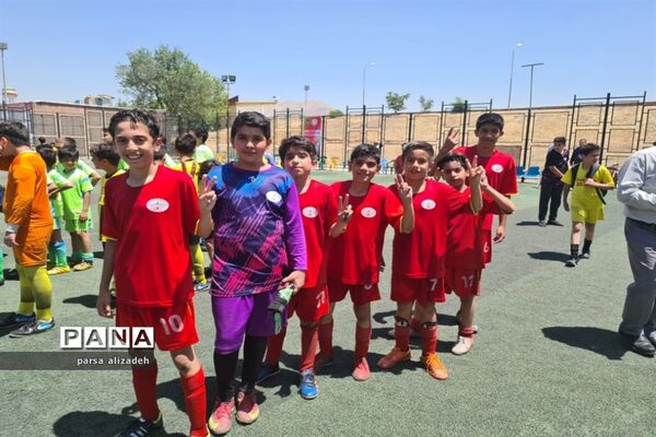 برگزاری مسابقات ۶ جانبه فوتبال به‌مناسبت آزادی خرمشهر در تهران
