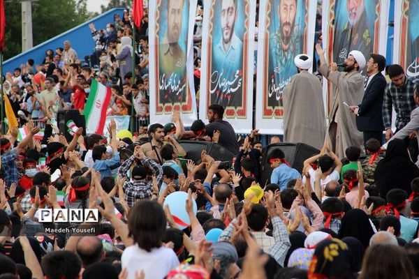 اجتماع باشکوه دهه نودی‌ها درشهرستان اسلامشهر