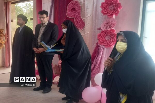 مراسم جشن عبادت در دبستان شهید‌شجاعی منطقه ۱۴