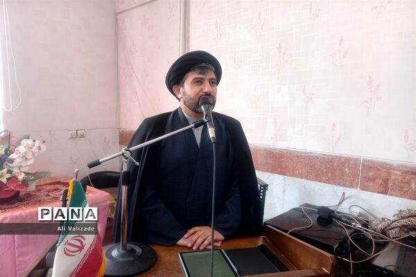 مراسم جشن عبادت در دبستان شهید‌شجاعی منطقه ۱۴