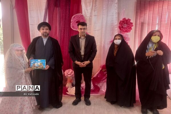 مراسم جشن عبادت در دبستان شهید‌شجاعی منطقه ۱۴