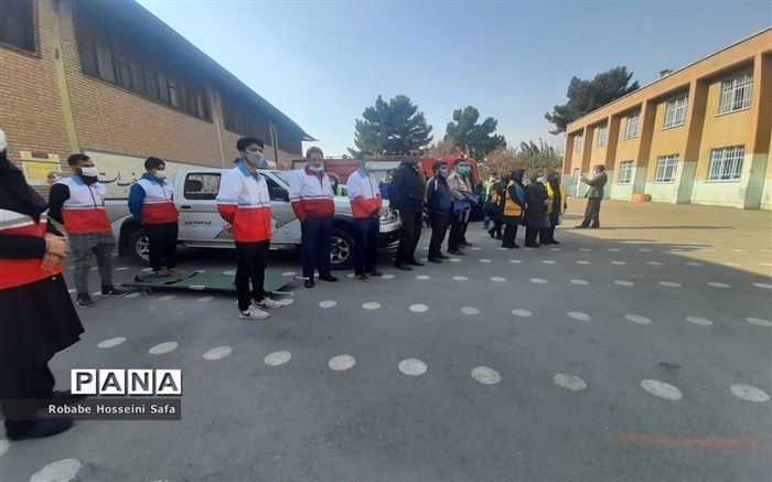 مدیریت بحران‌ جای کار سیاسی نیست