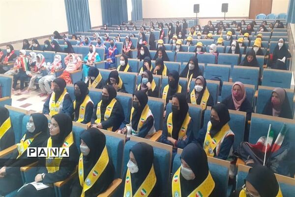 برگزاری همایش دانش‌آموزان پیشتازان ابرکوه