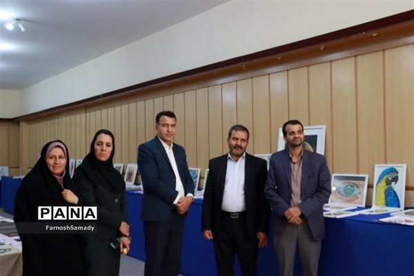 افتتاح نمایشگاه آثار هنرجویان هنرستان رازی کاشمر