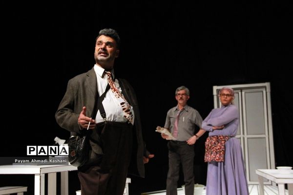 اجرای نمایش شهادت  پیوتر اوهه