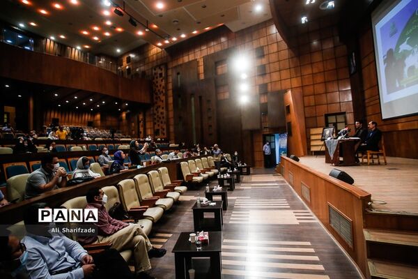 نشست خبری فرصت‌ها و چالش‌های تکثیر در اسارت گونه‌های جانوری در معرض انقراض