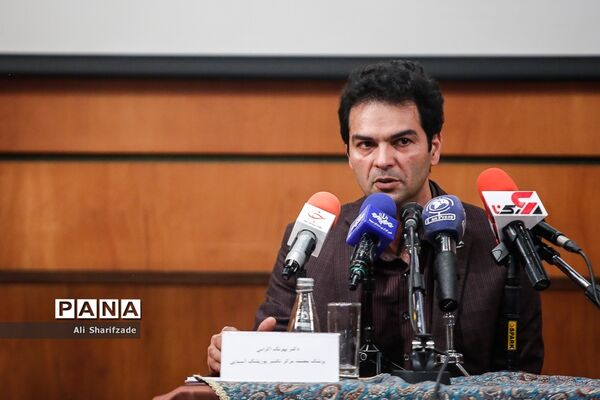 نشست خبری فرصت‌ها و چالش‌های تکثیر در اسارت گونه‌های جانوری در معرض انقراض