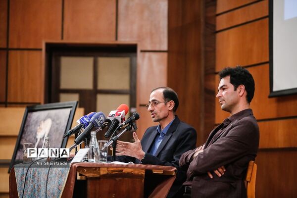 نشست خبری فرصت‌ها و چالش‌های تکثیر در اسارت گونه‌های جانوری در معرض انقراض