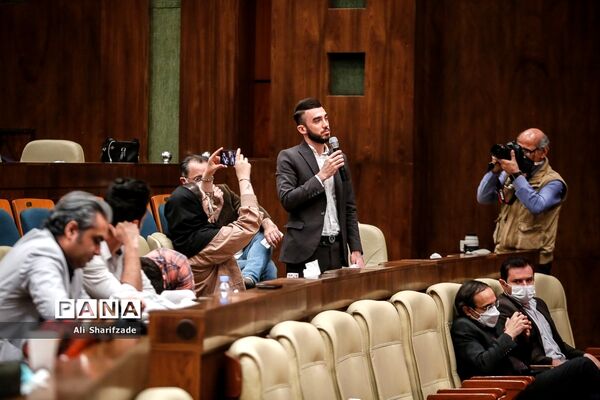 نشست خبری فرصت‌ها و چالش‌های تکثیر در اسارت گونه‌های جانوری در معرض انقراض