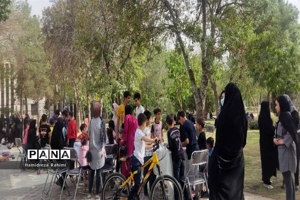 خدمت رسانی عوامل سلامت و بهداشت خانه سلامت شهرداری ناحیه ۳ منطقه ۱۵