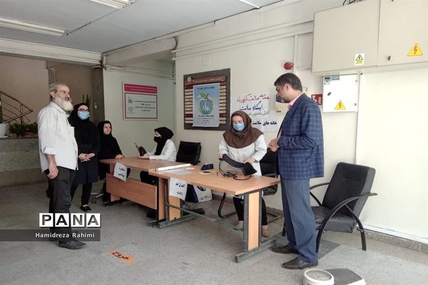 خدمت رسانی عوامل سلامت و بهداشت خانه سلامت شهرداری ناحیه ۳ منطقه ۱۵