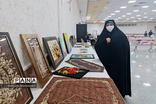 نمایشگاه کتاب و صنایع‌دستی در امیدیه