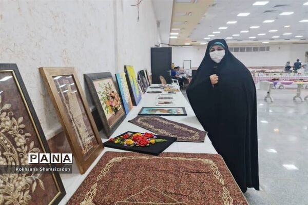 نمایشگاه کتاب و صنایع‌دستی در امیدیه
