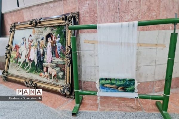 نمایشگاه کتاب و صنایع‌دستی در امیدیه