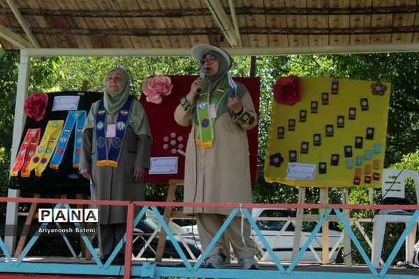 گرامیداشت سالروز تاسیس سازمان دانش‌آموزی و برگزاری مانور تشکیلاتی مربیان پیشتاز در گلستان