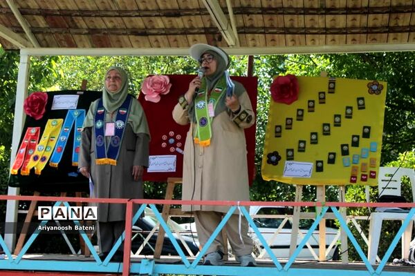 گرامیداشت سالروز تاسیس سازمان دانش‌آموزی و برگزاری مانور تشکیلاتی مربیان پیشتاز در گلستان