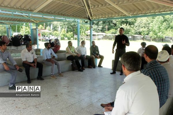 گرامیداشت سالروز تاسیس سازمان دانش‌آموزی و برگزاری مانور تشکیلاتی مربیان پیشتاز در گلستان
