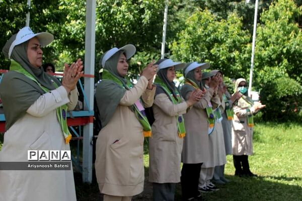 گرامیداشت سالروز تاسیس سازمان دانش‌آموزی و برگزاری مانور تشکیلاتی مربیان پیشتاز در گلستان