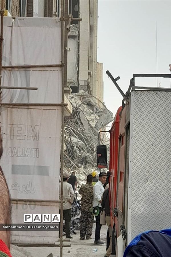 ریزش ساختمان متروپل در آبادان