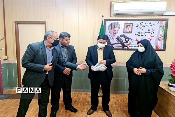 تقدیر از رابط خبرگزاری پانا و مدیر دارالقرآن امام علی (ع)