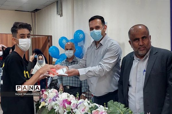 آیین تقدیر از خبرنگاران پانا و سفیران سلامت در ناحیه ۲ اهواز