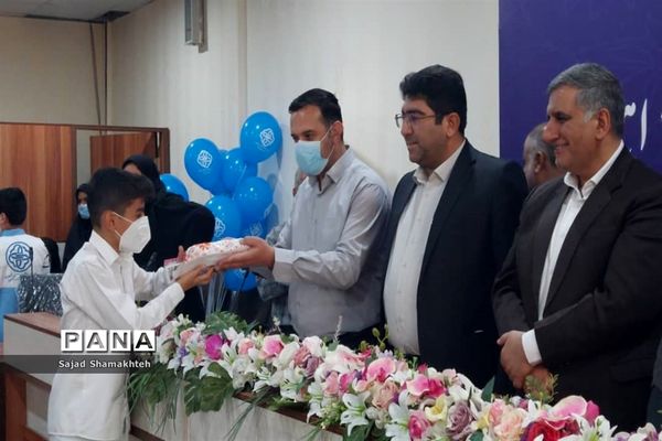 آیین تقدیر از خبرنگاران پانا و سفیران سلامت در ناحیه ۲ اهواز