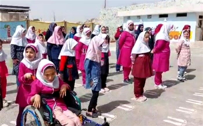 پویش« سلام فرمانده» در مدارس استثنایی شور ملی و عاطفی برای دانش‌آموزان ایجاد کرد/فیلم