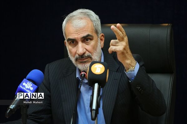 نخستین جلسه شورای سیاستگذاری اجرایی سند نظام جامع راهنمایی و مشاوره و کمیته ملی پیشگیری از آسیب‌های اجتماعی دانش‌آموزان