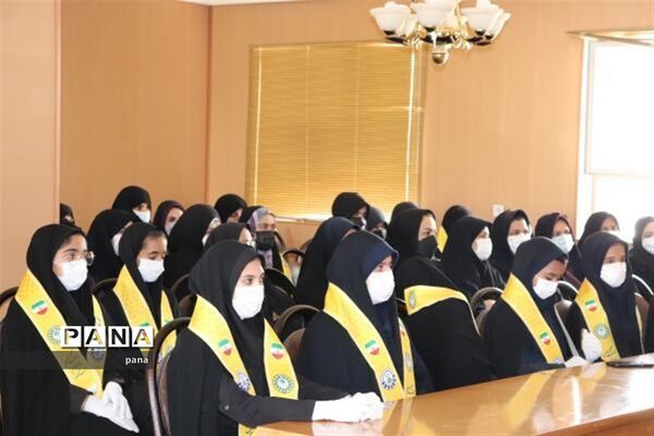 حضور رئیس سازمان دانش‌آموزی فارس در جمع مربیان و دانش‌آموزان پیشتاز شهرستان بوانات