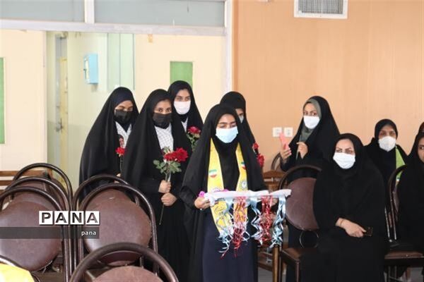 حضور رئیس سازمان دانش‌آموزی فارس در جمع مربیان و دانش‌آموزان پیشتاز شهرستان بوانات