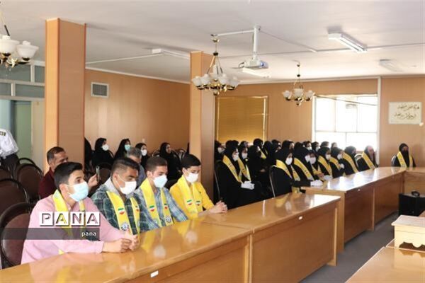 حضور رئیس سازمان دانش‌آموزی فارس در جمع مربیان و دانش‌آموزان پیشتاز شهرستان بوانات