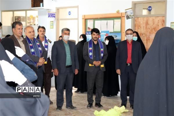 حضور رئیس سازمان دانش‌آموزی فارس در جمع مربیان و دانش‌آموزان پیشتاز شهرستان بوانات