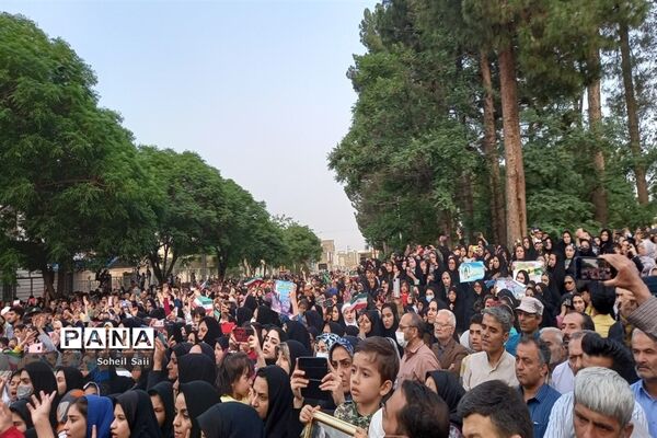 اجتماع دهه نودی‌های خلیل آبادی