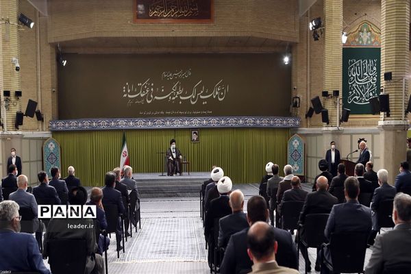 دیدار رئیس و نمایندگان مجلس شورای اسلامی با رهبر انقلاب