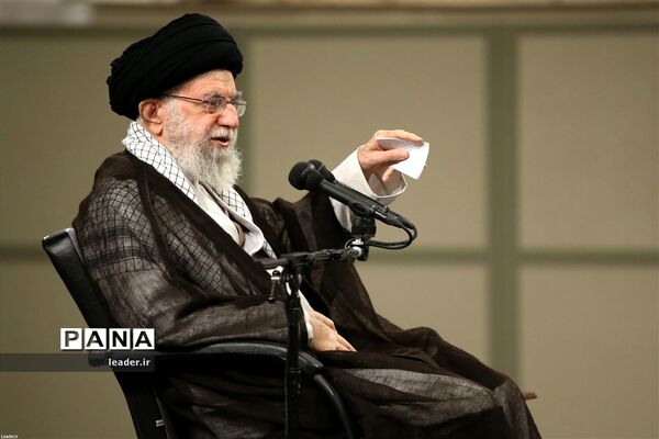 دیدار رئیس و نمایندگان مجلس شورای اسلامی با رهبر انقلاب