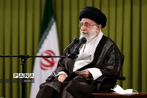 دیدار رئیس و نمایندگان مجلس شورای اسلامی با رهبر انقلاب
