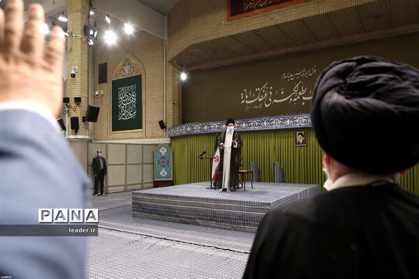 دیدار رئیس و نمایندگان مجلس شورای اسلامی با رهبر انقلاب