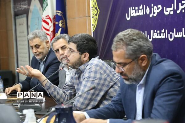 نشست تخصصی تبیین برنامه‌های حوزه اشتغال و خودکفایی کمیته امداد امام خمینی (ره) خوزستان