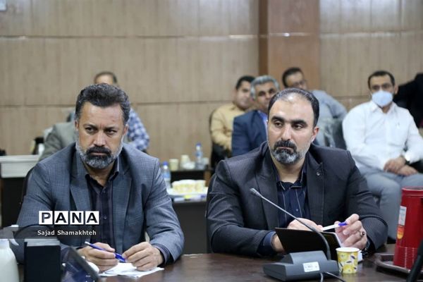 نشست تخصصی تبیین برنامه‌های حوزه اشتغال و خودکفایی کمیته امداد امام خمینی (ره) خوزستان