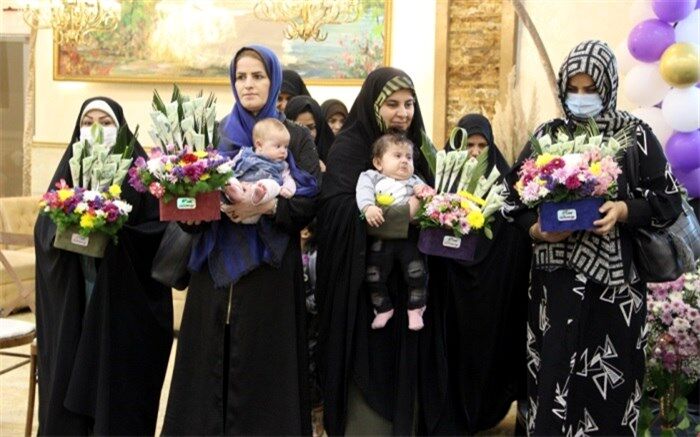 وجود بیش از ۴میلیون و ٢٠٠ هزار مادر تک فرزند جای تأمل و نگرانی دارد