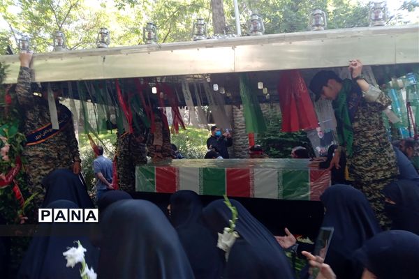 بدرقه شهدای دانش‌آموز