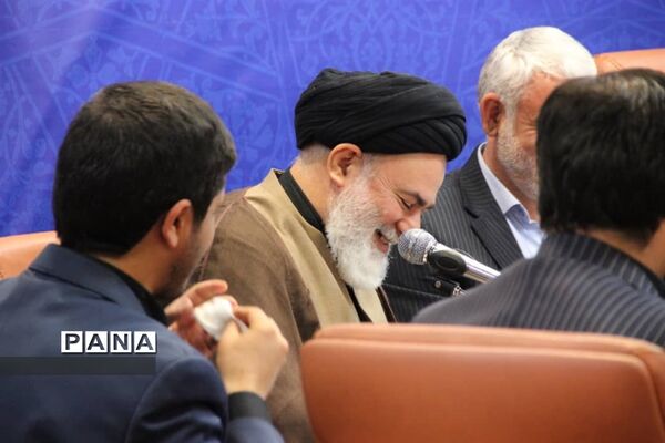 نشست شورای اداری شهرستان بهارستان