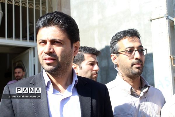 بازدید استاندار مازندران از روستای تیله‌نو گلوگاه