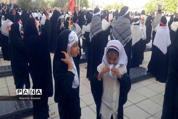 طنین نوای «سلام فرمانده» در گلزار شهدای داراب